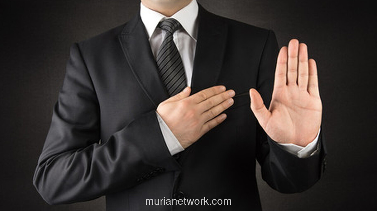 Sumpah Jabatan Hanya Jadi Ritual, Amanah Tergerus Kepentingan