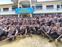 Kapolri Tinjau Langsung Pembersihan Sekolah dan Hunian Korban di Aceh Tamiang