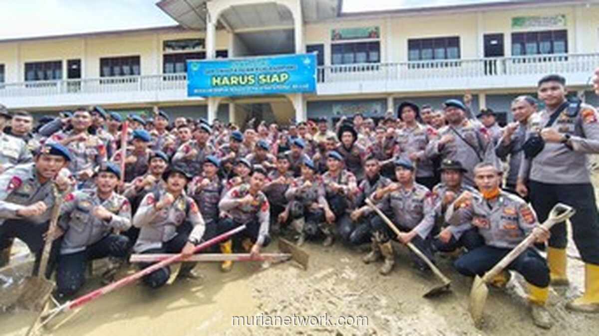 Kapolri Tinjau Langsung Pembersihan Sekolah dan Hunian Korban di Aceh Tamiang