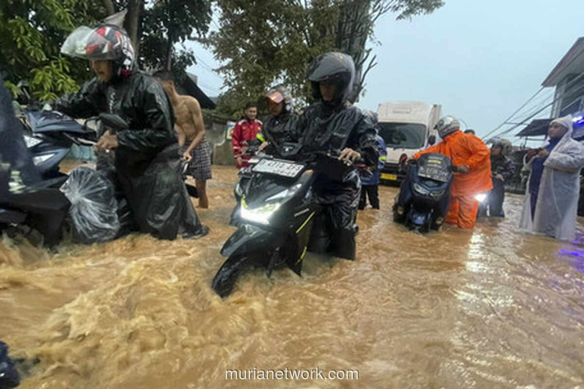 Tanggul Jebol, Banjir Bandang Terjang Desa Mekar Rahayu dan Porak-Porandakan Penghidupan Warga