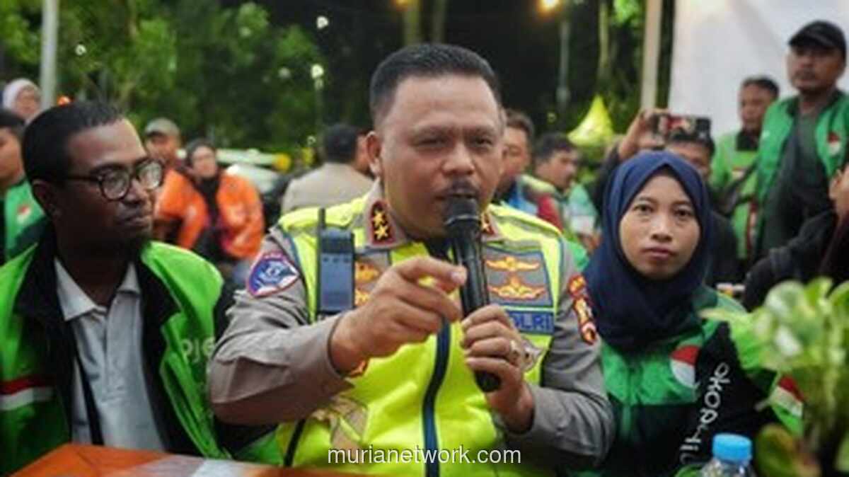 Kakorlantas Ngopi Bareng Ojol di Surabaya, Jalin Silaturahmi untuk Kamtibmas