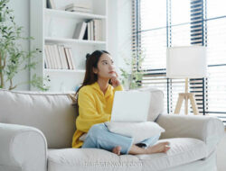 Libra di Penghujung 2025: Titik Balik Cinta, Karier, dan Keberuntungan Finansial