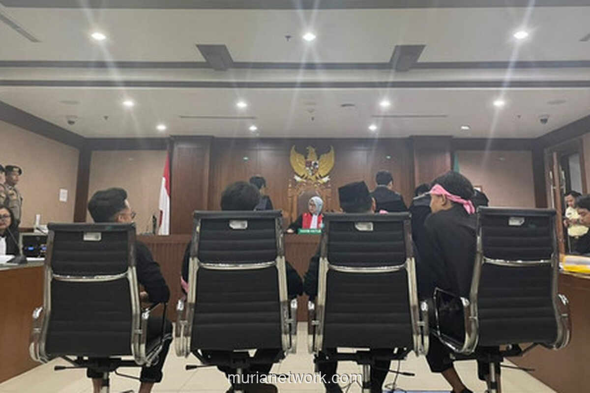 Delpedro Marhaen dan Tiga Aktivis Hadapi Dakwaan Penghasutan via Instagram