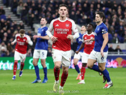 Gyokeres Eksekusi Penalti, Arsenal Puncaki Klasemen Usai Tundukkan Everton