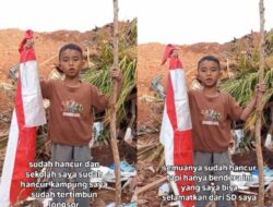 Bendera Merah Putih Terakhir yang Dipertahankan Bocah Korban Banjir
