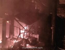 Delapan Rumah Ludes Dilahap Si Jago Merah di Grogol Petamburan