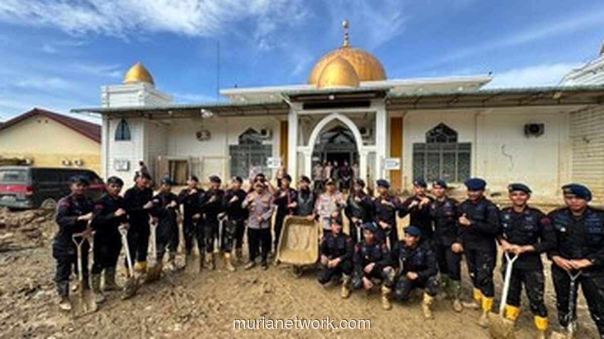 Masjid Syuhada Kembali Suci, Usai Brimob Keruk Sisa Banjir Aceh Tamiang