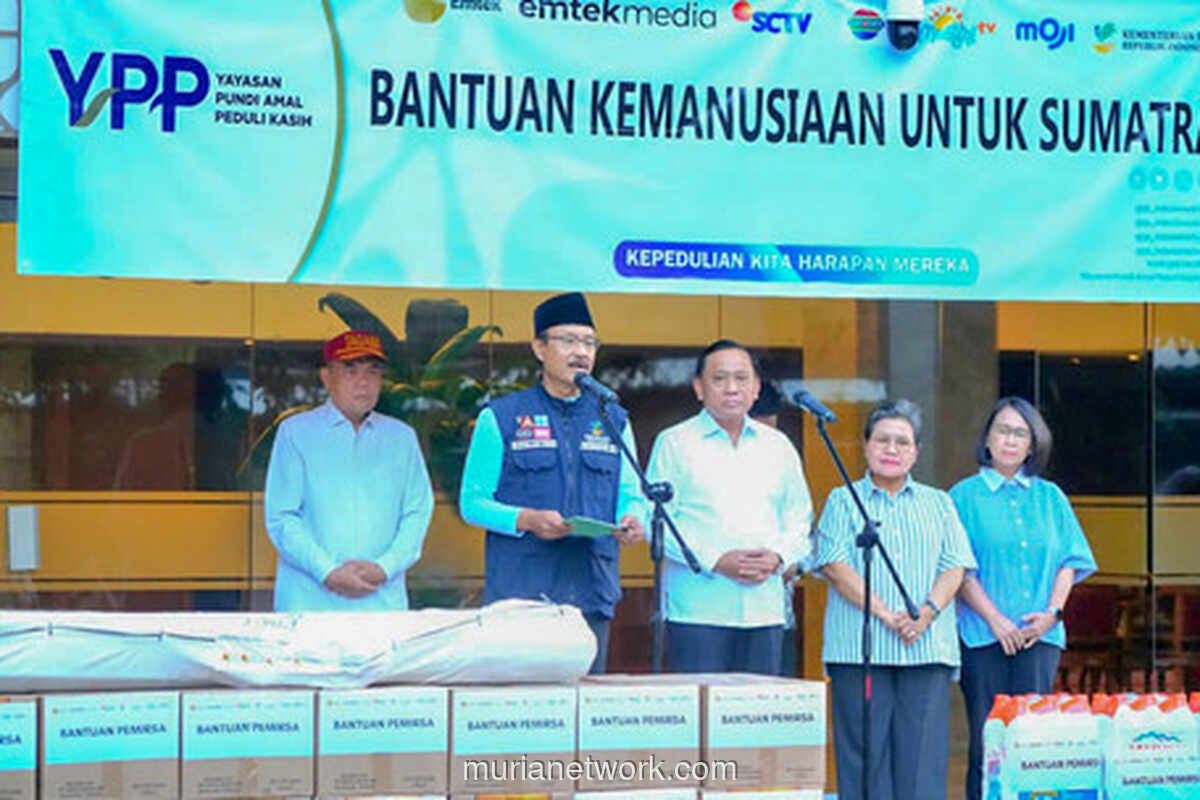 Gus Ipul Sambut Bantuan Logistik EMTEK untuk Korban Bencana Sumatera