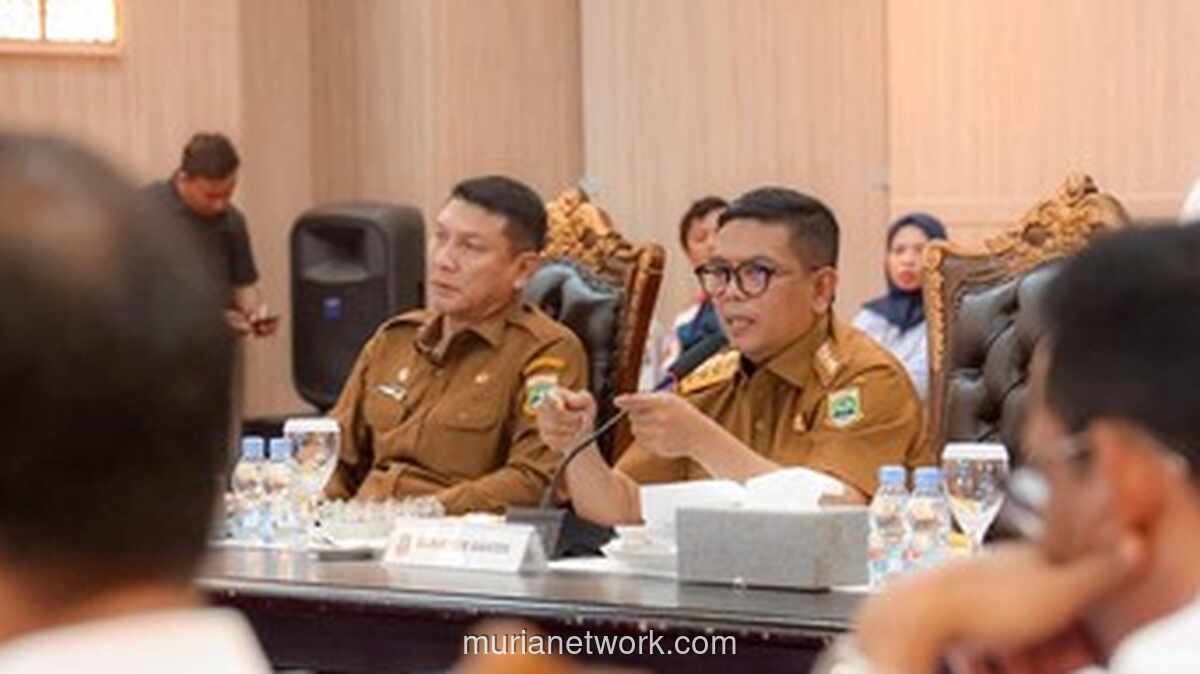Gubernur Andra Soni Desak Alat Berat Turun, Banjir Serang Raya Belum Surut