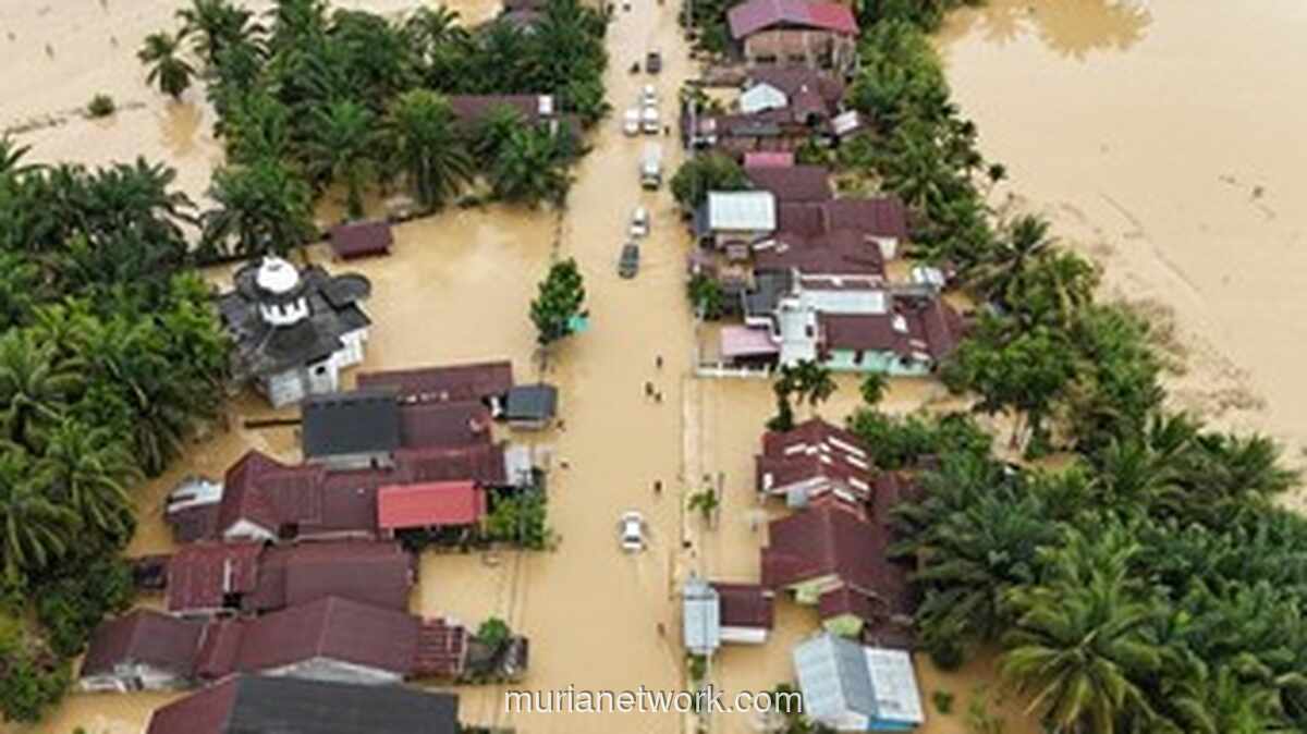 Helikopter Turunkan Bantuan, Harapan dari Langit untuk Korban Banjir Sumatra Barat