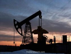 Harga Minyak Terperosok Meski Venezuela Bergejolak, Ini Penyebabnya