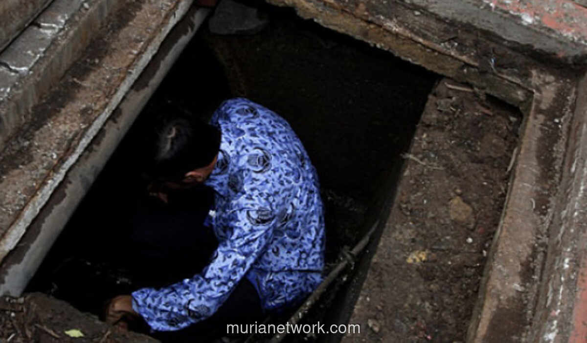 Blusukan ke Gorong-Gorong Hanya Kenangan: Citra Kerakyatan Jokowi Kini Dikritik Mantan Pendukung