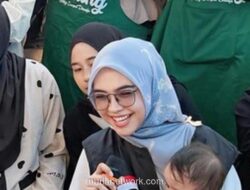 Ria Ricis Ungkap Keprihatinan Usai Tinjau Langsung Daerah Banjir Sumatra