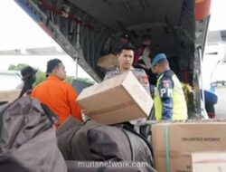 Komjen Fadil Imran Turun Langsung Bongkar Bantuan ke Desa Terisolasi Aceh Tamiang