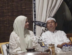 Anggota Parlemen Malaysia Sapa Kang Dedi, Berjalan-jalan di Sawah Meski Gerimis