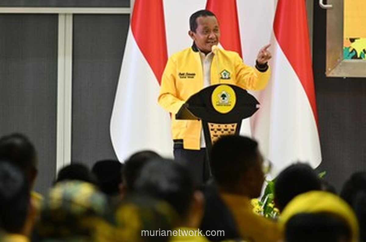 Bahlil Lahadalia dan Generasi Baru Golkar: Dari Angkot ke Kursi Ketua Umum