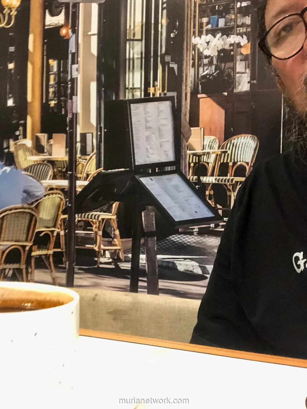 Kesalehan yang Gagap dan Moral yang Sunyi