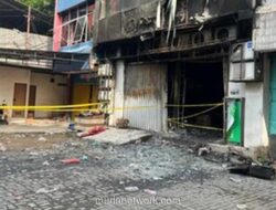 Bau Hangus dan Duka di Sisa Gedung Terra Drone