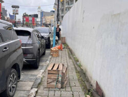 Trotoar Benhil Mirip Arena Halang Rintang, Perbaikan Baru Dimulai 2026