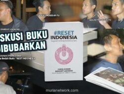 Lampu Tempel dan Pembungkaman: Ketika Reset Indonesia Dihalangi di Pasar Desa
