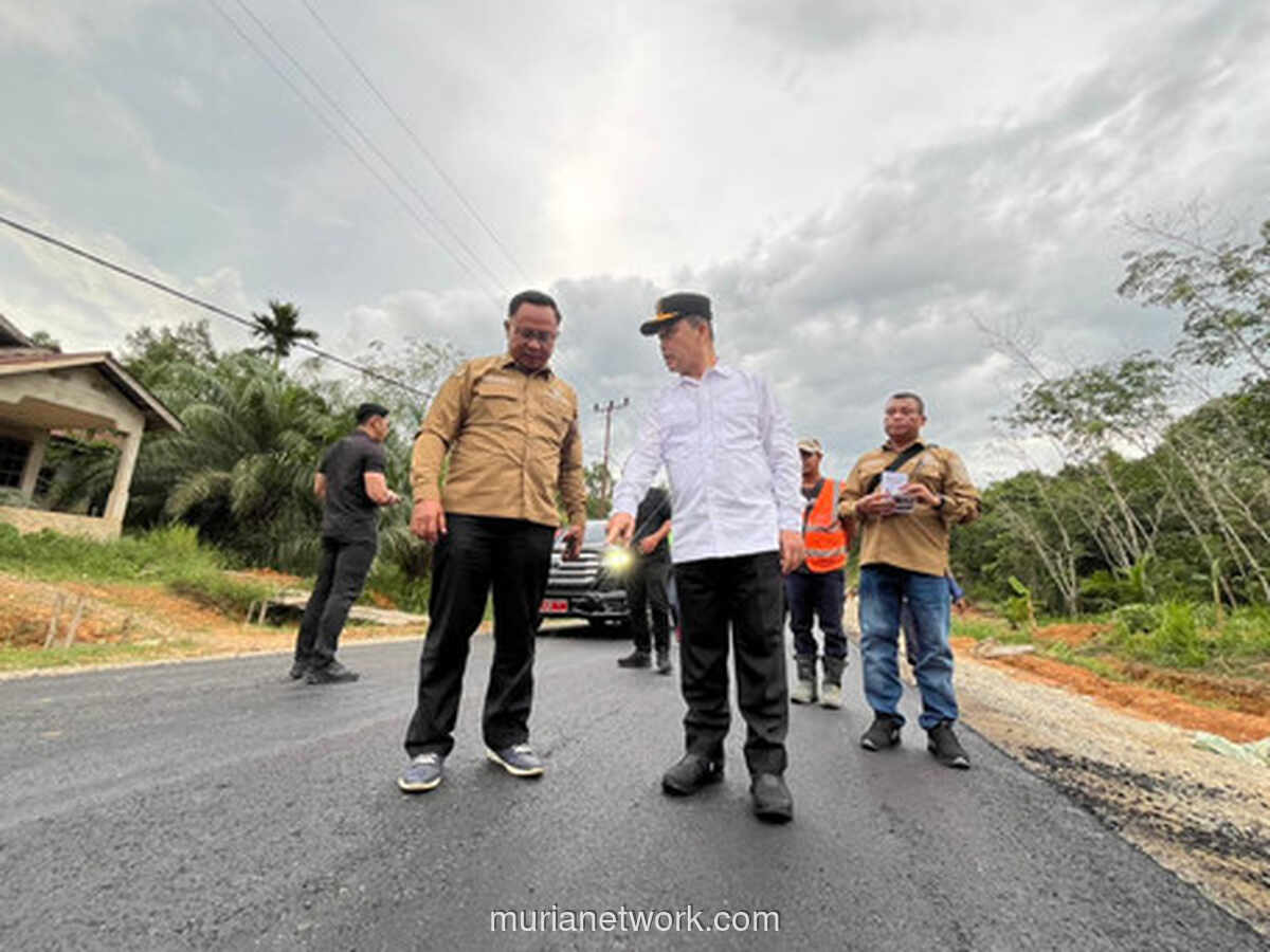 Gubernur Kalbar Turun Langsung Pantau Jalan Rusak Jelang Nataru 2026
