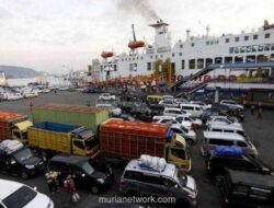 Kemenhub Siapkan Jalur Khusus Truk untuk Antisipasi Macet Parah di Pelabuhan