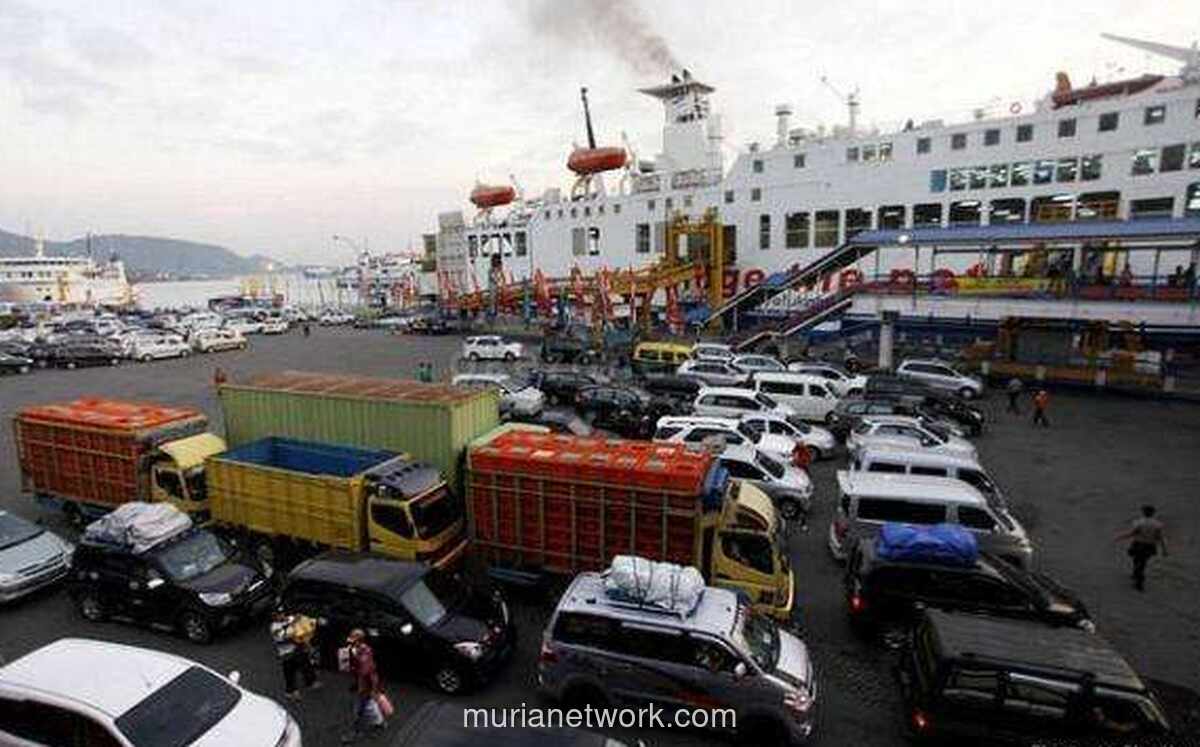 Kemenhub Siapkan Jalur Khusus Truk untuk Antisipasi Macet Parah di Pelabuhan