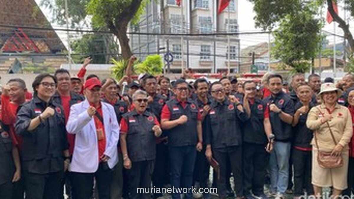 Megawati Tulis Tangan Daftar Bantuan, Soroti Kebutuhan Perempuan dan Balita