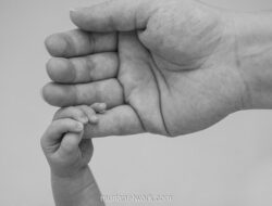 Di Balik Ucapan Manis, Beban Ganda Ibu Masih Jadi Kenyataan Pahit