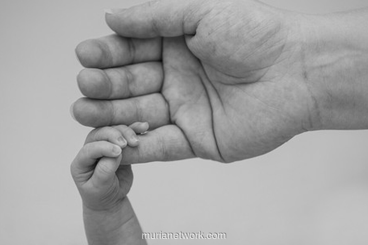 Di Balik Ucapan Manis, Beban Ganda Ibu Masih Jadi Kenyataan Pahit