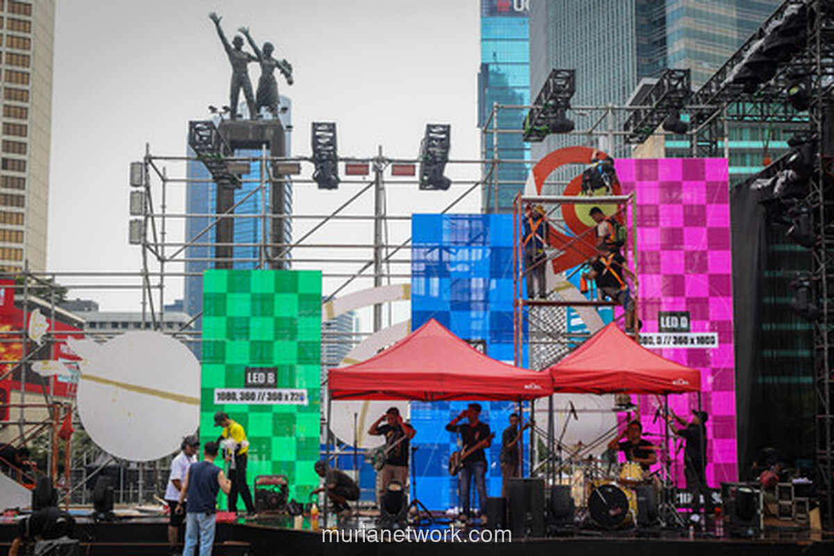 Malam Tanpa Dentuman: Jakarta Sambut 2026 dengan Doa dan Cahaya Drone