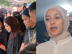 Richa Iskak Angkat Bicara soal Aksi Kontroversial Wanita Berambut Biru di Pemakaman Suami
