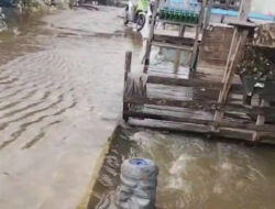 Warga Batu Ampar Terjebak Rob, Jalan Penghubung Lumpuh Lagi