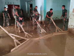 Gotong Royong TNI-Pemadam Bersihkan RSUD Aceh Tamiang dari Sisa Banjir