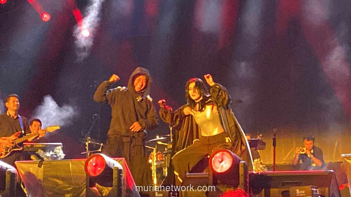 Isyana dan Kasimyn Gelapkan Soundrenaline dengan Aksi Teatrikal yang Misterius