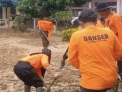 Banser Bersihkan Gereja dan Masjid di Tengah Duka Banjir Sumut
