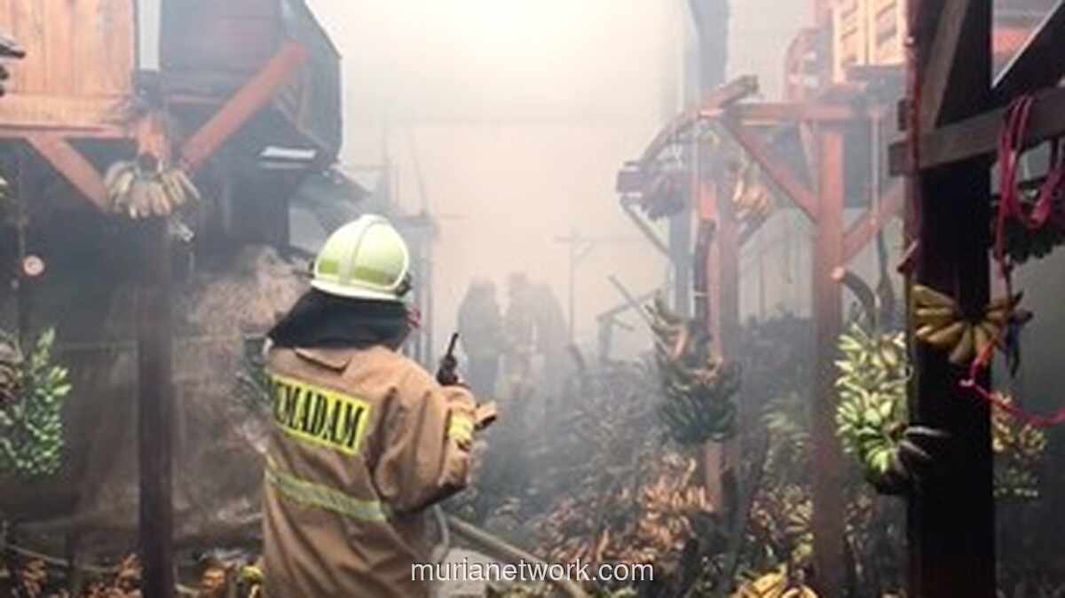 Kebakaran Hanguskan 350 Kios di Pasar Induk Kramat Jati, Kerugian Capai Rp 10 Miliar