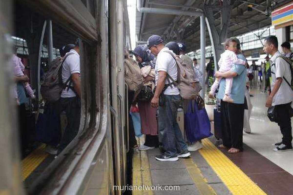 Gerbong Kereta Ibu Kota Mulai Mengosong, 47 Ribu Warga Berangkat di Hari Pertama Libur Natal