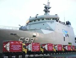 Alfamart Kerahkan 60 Truk dan Pesawat Hercules untuk Korban Bencana Sumatera