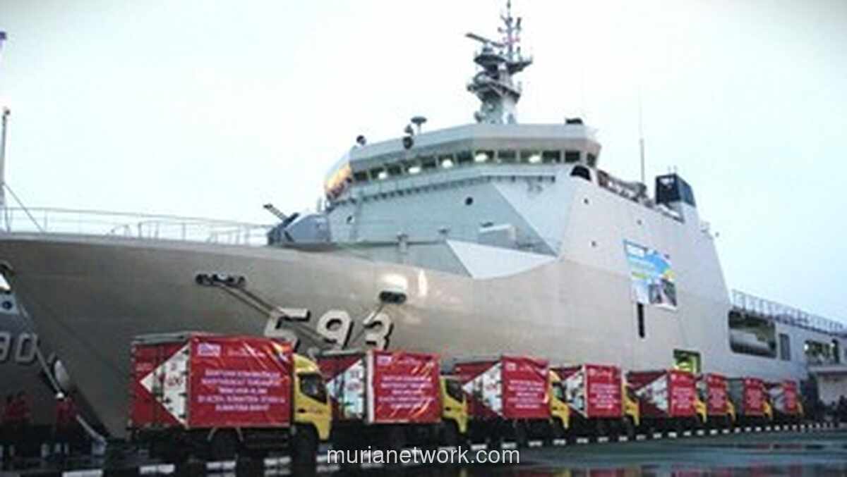 Alfamart Kerahkan 60 Truk dan Pesawat Hercules untuk Korban Bencana Sumatera