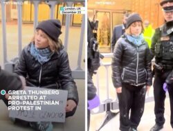 Greta Thunberg Ditahan di London Usai Dukung Kelompok Palestina yang Dilarang