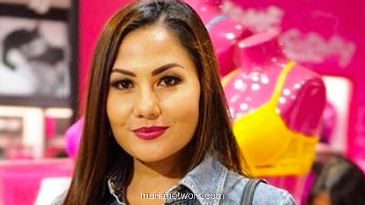 Emma Warokka Bongkar Kejanggalan Kronologi Pernikahan Siri Inara Rusli dan Fahmi