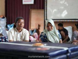 Di Tengah Reruntuhan, Seorang Pengusaha Terus Memikirkan Nasib 15 Pegawainya