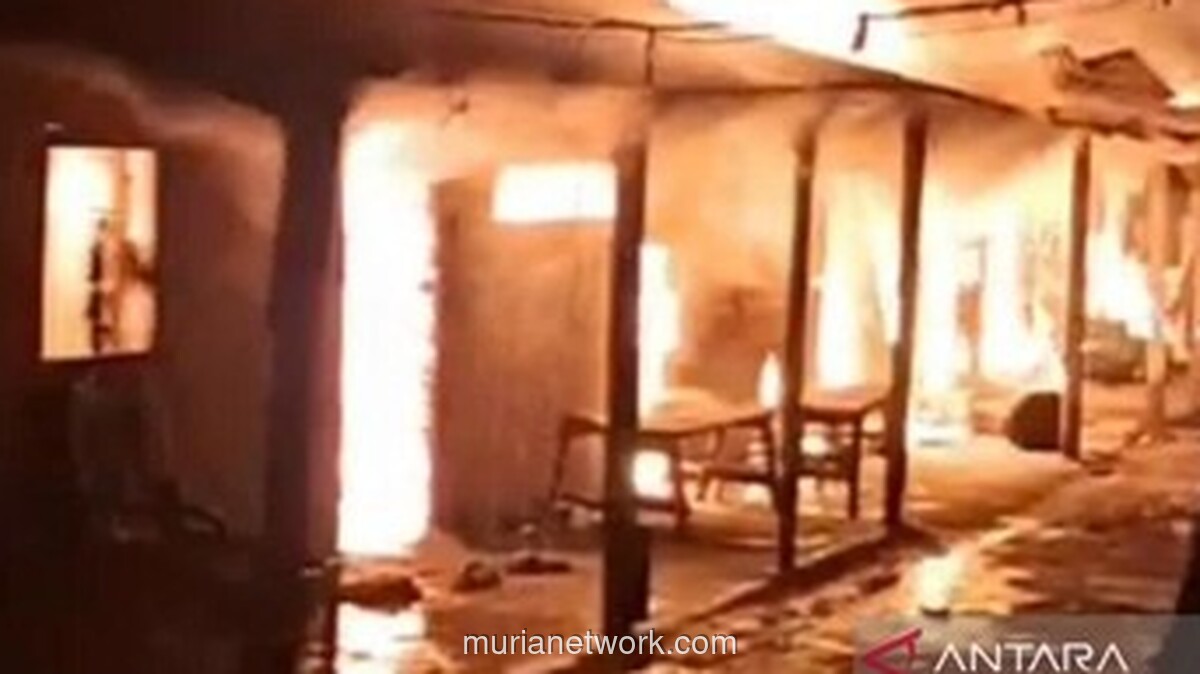 Kontrakan Sembilan Pintu di Cakung Ludes Dilahap Api dalam Hitungan Menit