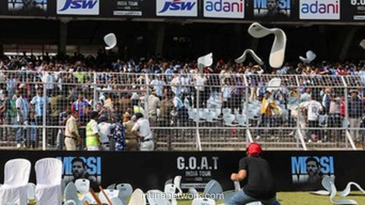 Kursi Beterbangan di Kolkata, Amarah Fans Messi Meledak Usai Penampilan Singkat