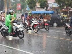 Hujan Deras Guyur Puncak, Polisi Imbau Pengendara Waspada Jalan Licin