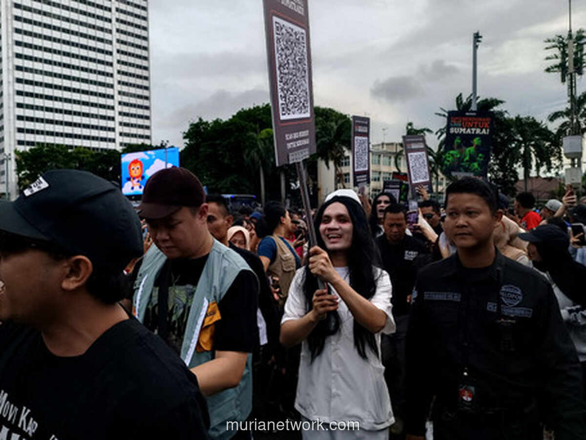 Agak Laen Bikin Heboh CFD, Galang Dana untuk Korban Bencana Sumatera