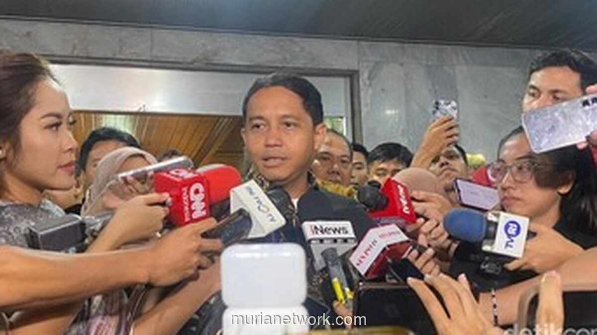 Kemenhut Gunakan Teknologi AIKO untuk Lacak Asal Kayu Gelondongan Banjir Sumatera