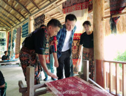 Wastra Sumba Menyapa Dunia: Napas Baru dari Pewarna Alam dan Ekonomi Berkelanjutan