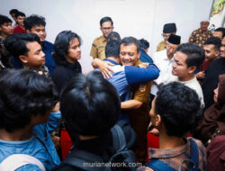 Gubernur Jateng Jadi Bapak Sementara, Jamin Hidup dan Kuliah Mahasiswa Korban Bencana Sumatera